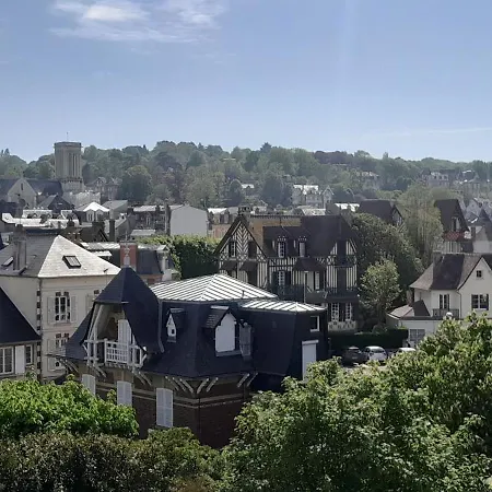 Bel Sur Avec Vue Sur La
